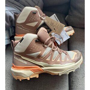 New $170 Salomon X ultra 360 edge mid, gore Tex boots. Womens 9